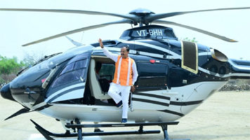 केशव मौर्या के हेलीकॉप्टर की लखनऊ एयरपोर्ट पर इमरजेंसी लैंडिंग, केबिन में भरा धुआं