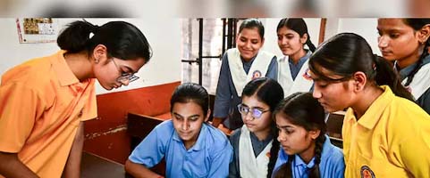 छत्तीसगढ़ बोर्ड रिजल्ट के टॉपर्स में ज्यादातर लड़कियां