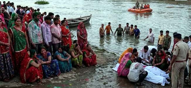 गुजरात में रंगोत्सव के जश्न के बीच मातम, डूबने से 24 से ज्यादा लोगों की मौत