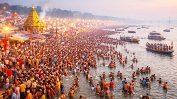 महाशिवरात्रि पर संगम में उमड़ा श्रद्धालुओं का सैलाब, माघ मेले के अंतिम स्नान पर बना नया रिकॉर्ड