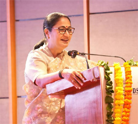 जनता के एक वोट से बदलीं प्राथमिकताएं, दिल्ली में ढहने लगे कूड़े के पहाड़:  रेखा गुप्ता 