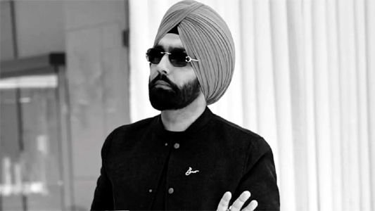 'पापा मैं बेड के नीचे छिप जाऊंगी', UAE में फंसी बेटी के मुंह से ये शब्द सुनकर पसीजा एमी विर्क का दिल