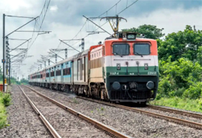 130 KM/घंटा होगी ट्रेन की रफ्तार, वेस्ट यूपी का ये रेल रूट हुआ हाईटेक; चंद मिनटों में पूरा होगा सफर