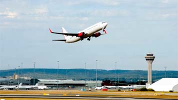 ईरान-US तनाव के बीच तेहरान एयरपोर्ट से फिर शुरू हुई अंतरराष्ट्रीय उड़ानें, दुनिया ने ली राहत की सांस!