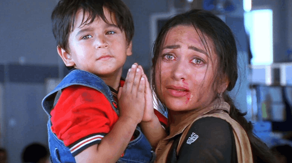करिश्मा कपूर का बेटा आज करोड़ों का मालिक, क्यूट से हुआ 33 साल का जेंटलमैन, 24 साल बाद देख खुशी से झूमे फैंस
