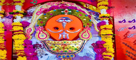 यहां होती है उल्टे हनुमान जी की पूजा, जानें कहां है ये शक्तिशाली धाम