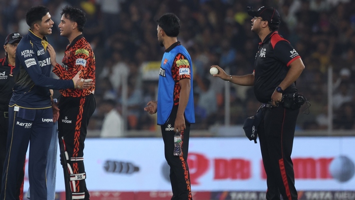 GT vs SRH IPL 2026: अभिषेक शर्मा मचाएंगे तहलका या शुभमन गिल जीतेंगे दिल, जानिए कैसा है हेड टू हेड रिकॉर्ड