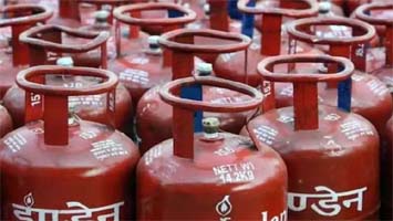 1 मई से बदल गए LPG Cylinder के नियम, अब बस गैस बुक दिखाकर नहीं मिलेगा सिलेंडर, बुकिंग से लेकर डिलीवरी तक जान लें नए बदलाव