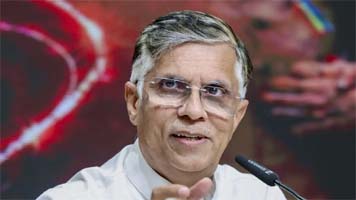 गुवाहाटी हाईकोर्ट ने पवन खेड़ा की अंतरिम जमानत याचिका खारिज की, हिमंता की पत्नी पर लगाए थे आरोप