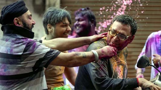 होली पर दिल्ली में शराब पीकर गाड़ी चलाने वाले 1,204 चालकों पर गिरी गाज, कुल 3,725 चालान कटे