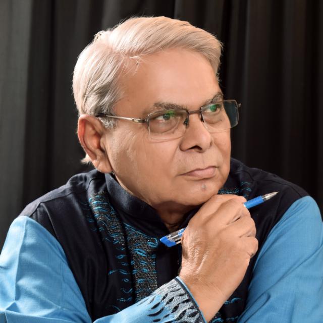 एक्सप्रेस-वे पर अभी चलना भी सिखाना होगा 