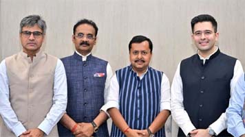 केजरीवाल को बड़ा झटका, राघव चड्ढा समेत AAP के सभी बागी सांसदों को राज्यसभा से मिली मान्यता