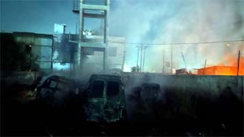 गाजियाबाद के लोनी पुल‍िस थाने में लगी भीषण आग, दो दर्जन से अधिक वाहन जलकर राख