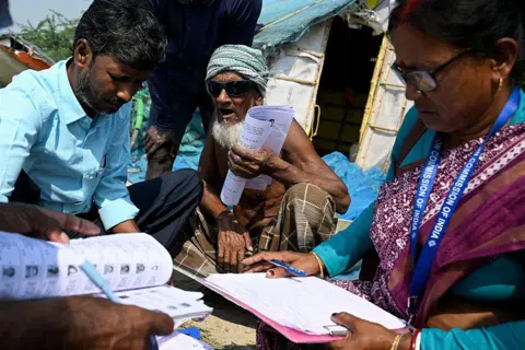 दिल्ली-महाराष्ट्र समेत 16 राज्यों और तीन केंद्र शासित प्रदेशों में SIR का एलान, EC ने बताई तारीख