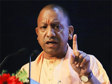 उत्सव के रंग में किसी ने भंग डाला तो वर्तमान तो जाएगा ही, भविष्य भी स्वाहा हो जाएगा: योगी 