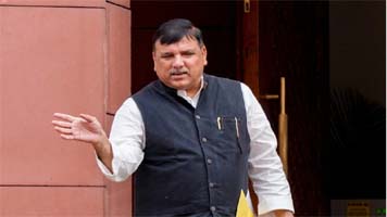 राघव चड्ढा समेत AAP के 7 सांसदों ने छोड़ी पार्टी, भड़के संजय सिंह; बोले-'पंजाब में शुरू हुआ ऑपरेशन लोटस'