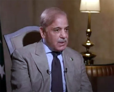 ईरान जंग से हिला पाकिस्तान! शहबाज शरीफ ने मंत्रियों की सैलरी रोकी, इफ्तार पार्टियों पर लगा बैन