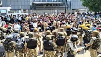 नोएडा हिंसा को लेकर बड़ा खुलासा, श्रमिक आंदोलन के पीछे पाकिस्तान की साजिश