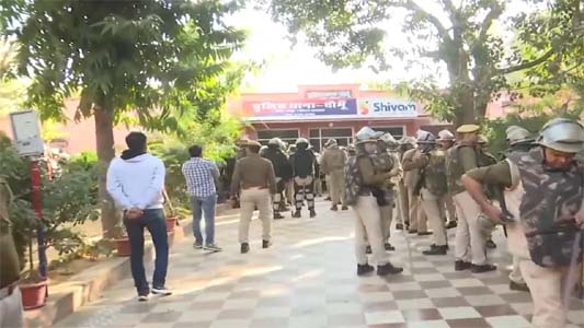 राजस्थान के चौमूं में हुई पत्थरबाजी के मामले में पुलिस का एक्शन, हिरासत में लिए 110 लोग