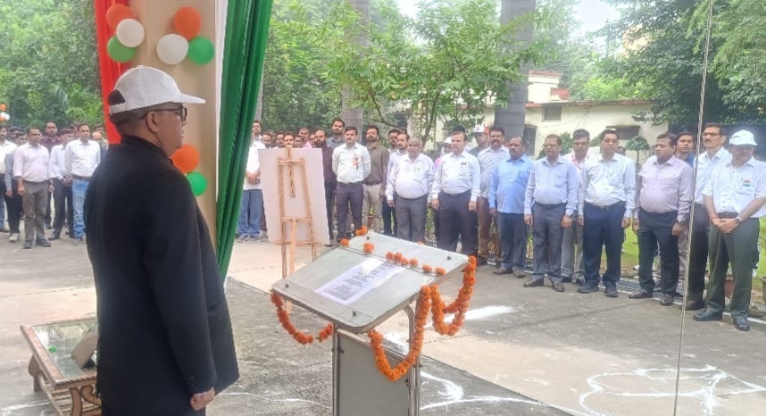 पश्चिमांचल डिस्कॉम ने हर्षोउल्लास से मनाया स्वतंत्रता दिवस