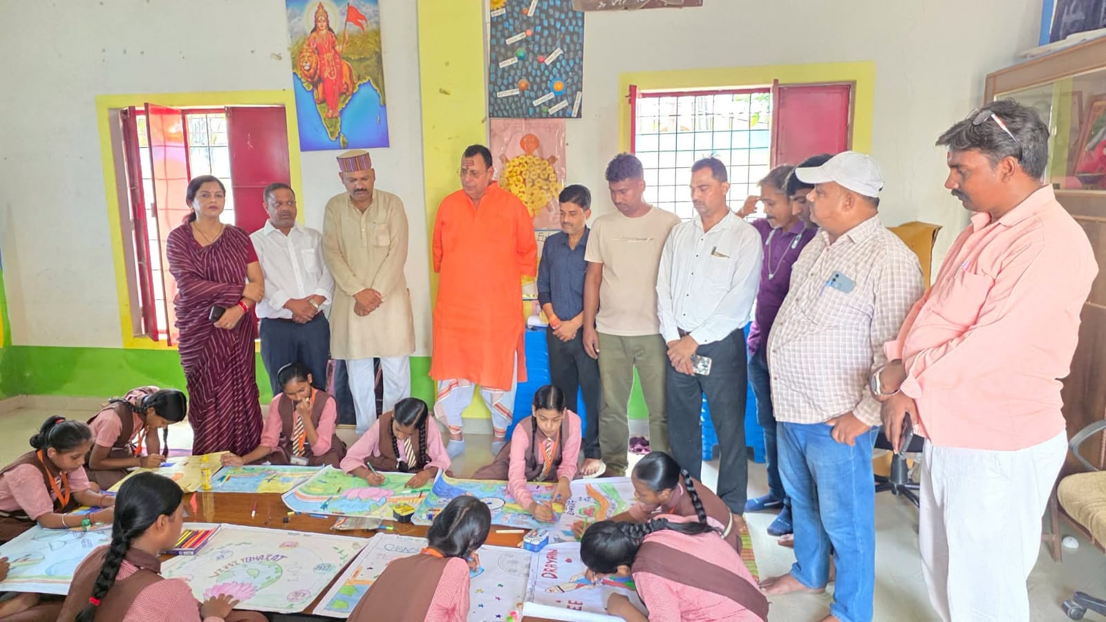 पीएम श्री कंपोजिट स्कूल में जन सेवा से राष्ट्र सेवा के 25 गौरवशाली वर्ष मेरे सपनों का भारत कार्यक्रम का हुआ आयोजन 